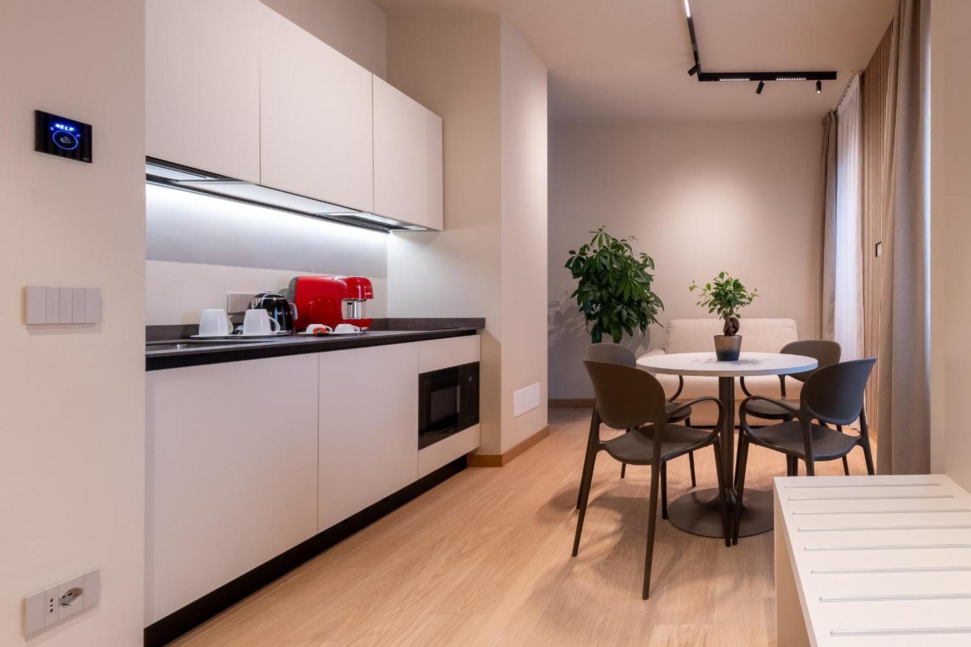 Oriana Homel Milano — Foto 3